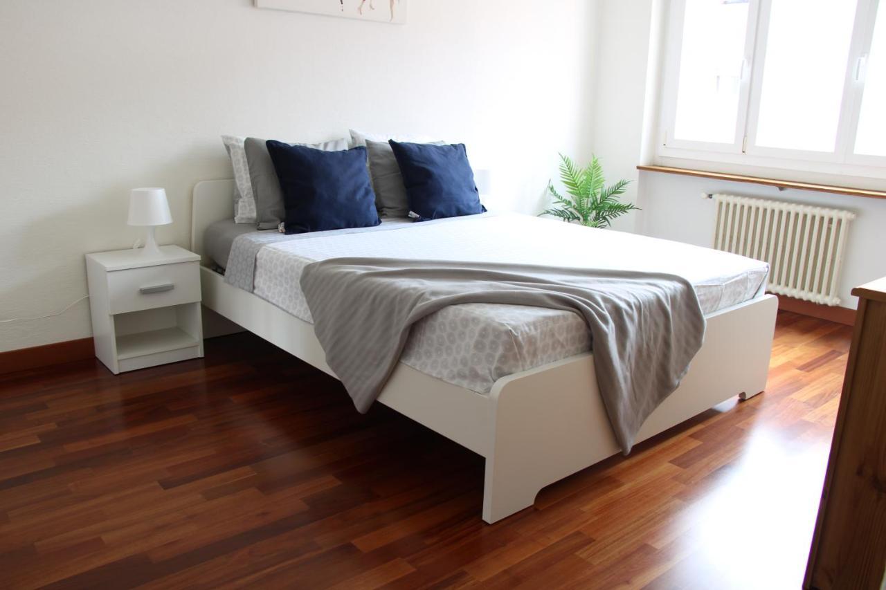 Cozy Apartment With Free Parking & Close To Lake Lugano Luaran gambar