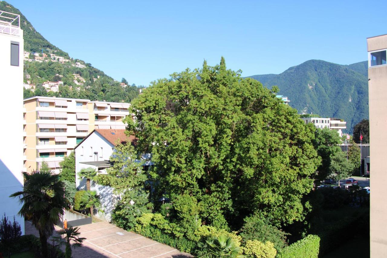 Cozy Apartment With Free Parking & Close To Lake Lugano Luaran gambar