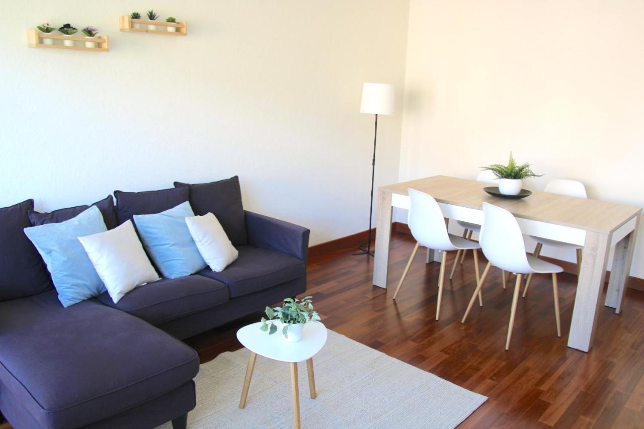Cozy Apartment With Free Parking & Close To Lake Lugano Luaran gambar