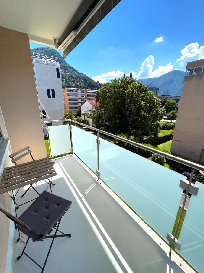 Cozy Apartment With Free Parking & Close To Lake Lugano Luaran gambar